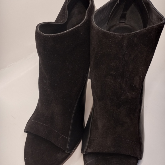 Vince Camuto open toe booties - Picture 5 of 7